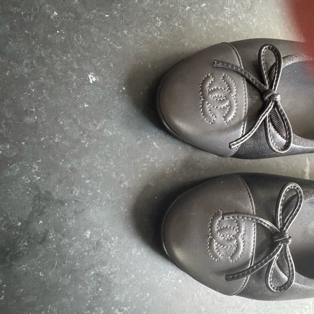 Chanel Ballet Flats in Black - Picture 9 of 14